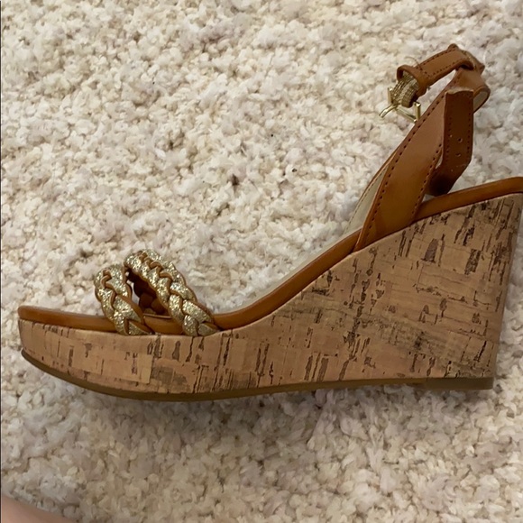 Wedged heels - Picture 3 of 3